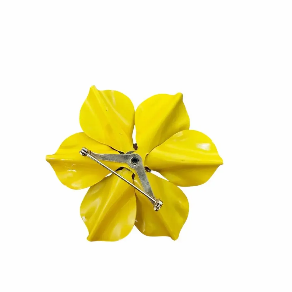 Vintage Yellow Polka Dot Metal Flower Brooch 3D Retro Hippy Groovy Mod 60s Pin